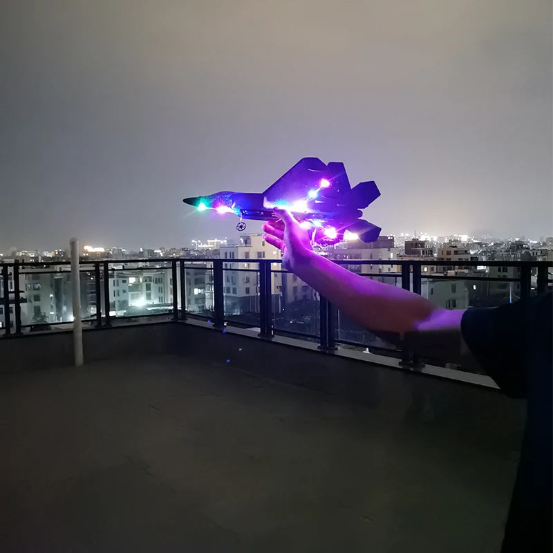 2024 Top P530 2.4G 2CH RC Airplane Raptor F22 Warplane Version LED Light With Gyroscope Toys A Gift For Boys with Easy Flying