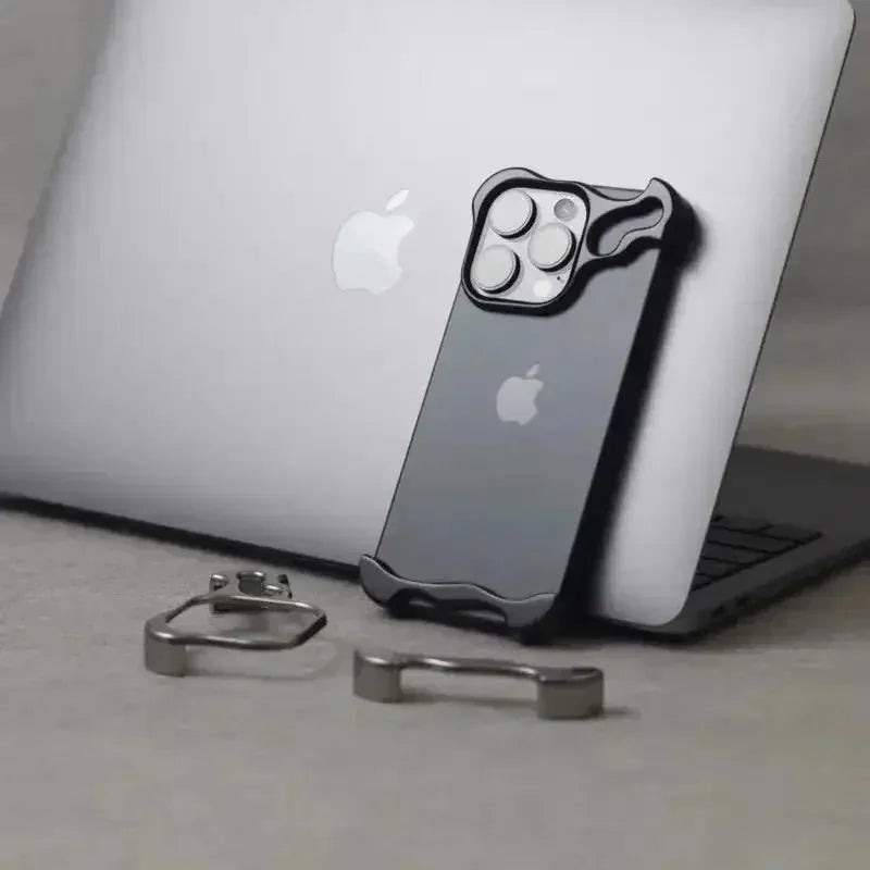 Luxury Alien Titanium Alloy Rimless Phone Case For iPhone 16 15 14 Pro Max 16 Plus Metal Lens Shockproof Cover For iPhone 16 Pro