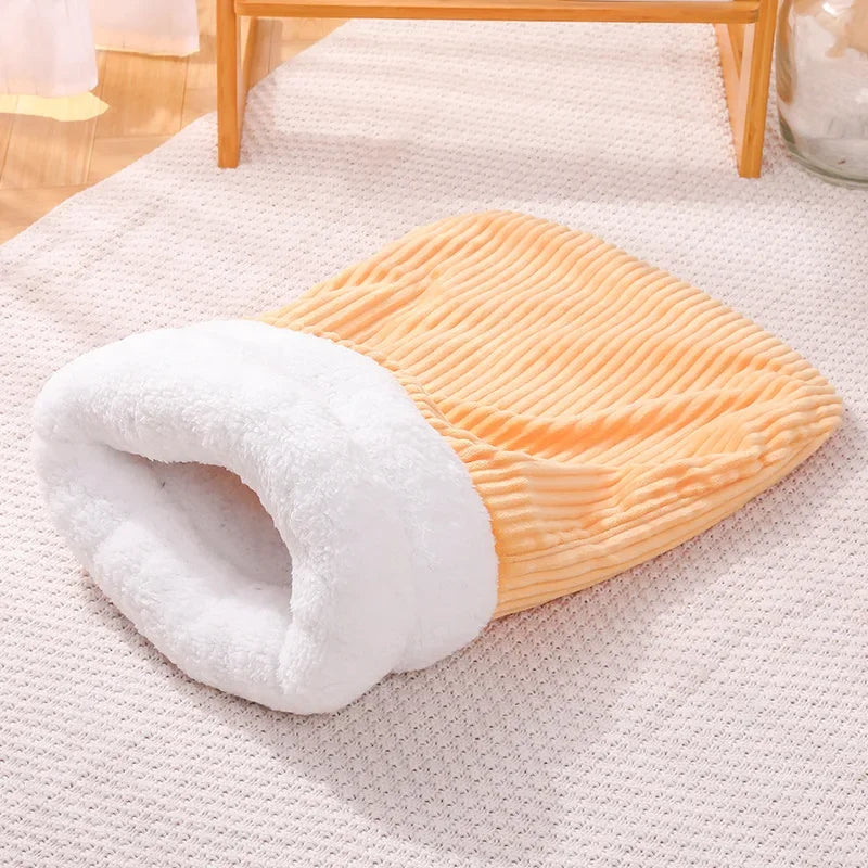 Cat Winter Sleeping Bag Pet Down Sleeping Bag Nest PP Cotton Semi-enclosed Warm And Comfortable Large Pocket Design